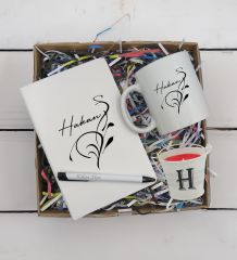 BK Gift Kişiye Özel İsimli Defter Kalem Kupa ve Mini Kovada Kokulu Mum Hediye Seti-2, Arkadaşa Hediye, Sevgiliye Hediye, Yeni İş Hediyesi
