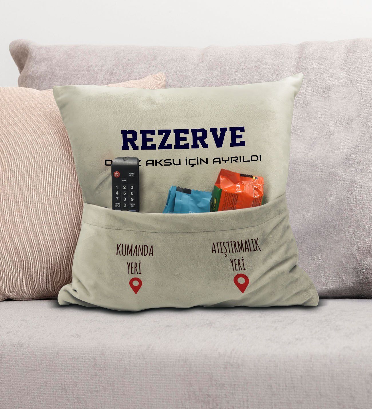 BK Gift Kişiye Özel Tasarımlı Organizer Kumanda ve Atıştırmalık Cepli Krem Kırlent Yastık- 3, Ev Dekoru, Ev Hediyesi