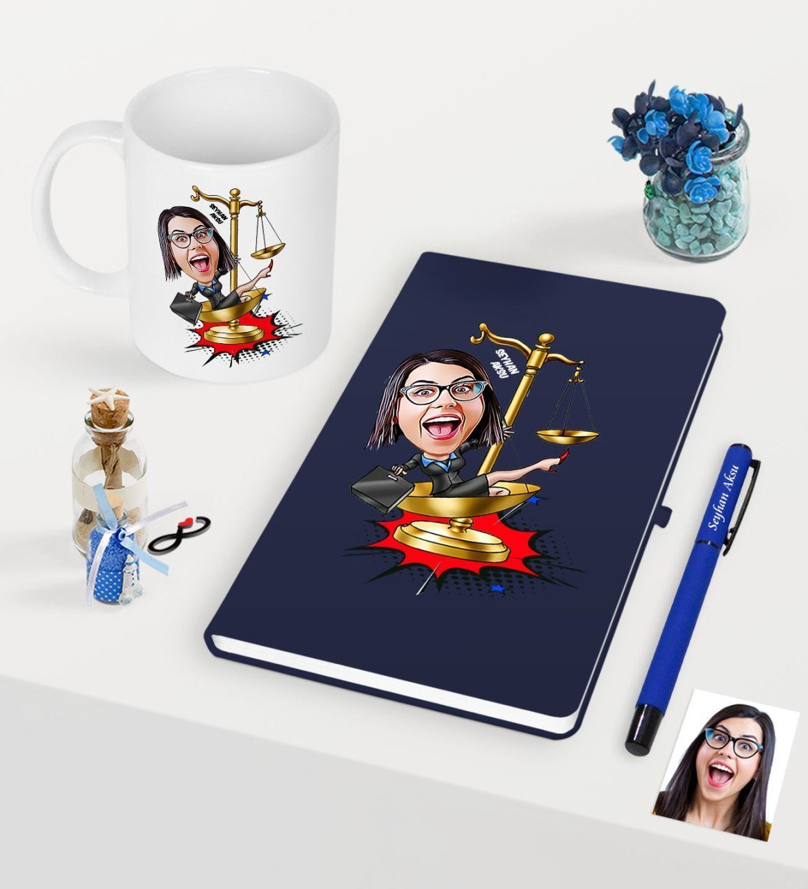 Kişiye Özel Bayan Avukat Karikatürlü Lacivert Defter Kalem Kupa Seti - 4