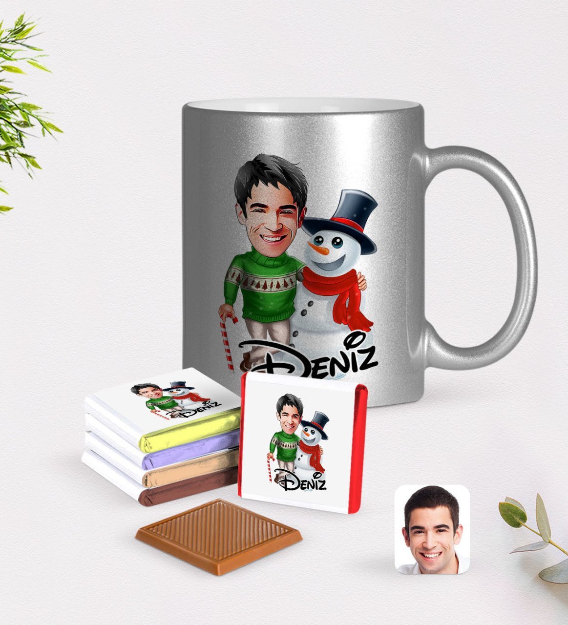 Kişiye Özel Erkek Yeni Yıl Karikatürlü Krom Kupa ve Çikolata Hediye Seti-3