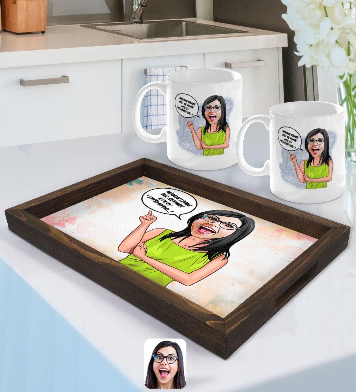 Kişiye Özel Kadın Nihayetinde Karikatürlü Doğal Ahşap Tepsi ve 2’li Kupa Bardak Seti-5
