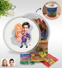 Kişiye Özel Sevgililer Karikatürlü Dev Boy Haribo Minis Kovası (10gx100adet) Model 3