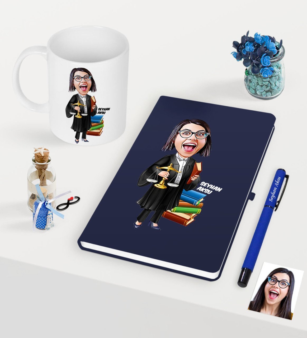 Kişiye Özel Bayan Avukat Karikatürlü Lacivert Defter Kalem Kupa Seti - 2