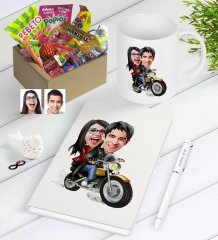 Kişiye Özel Sevgililer Karikatürlü Nostaljik Lezzetler Defter Kalem Kupa Hediye Seti-17