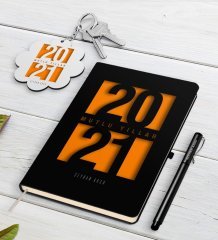 Kişiye Özel 2023 Mutlu Yıllar Siyah Defter Kalem ve Anahtarlık Hediye Seti-7