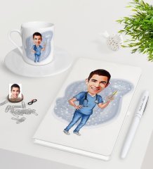 Kişiye Özel Erkek Doktor Karikatürlü Beyaz Defter Kalem Türk Kahvesi Fincanı Seti-3