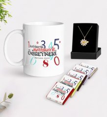 Kişiye Özel İlköğretim Matematik Öğretmeni Beyaz Kupa Çikolata ve İsimli Papatya Kolye Hediye Seti