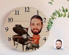 Kişiye Özel Erkek Piyanist Karikatürlü Otantik Ahşap Palet Saat-1