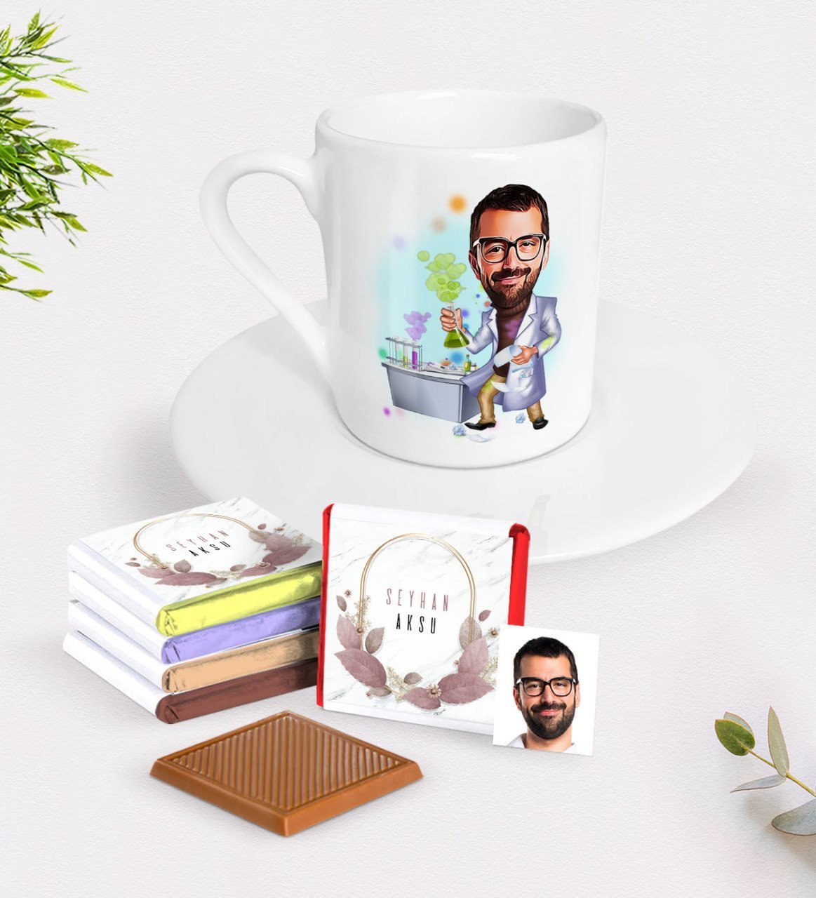 Kişiye Özel Erkek Kimya Öğretmeni Karikatürlü Türk Kahvesi Fincanı ve Çikolata Hediye Seti-2