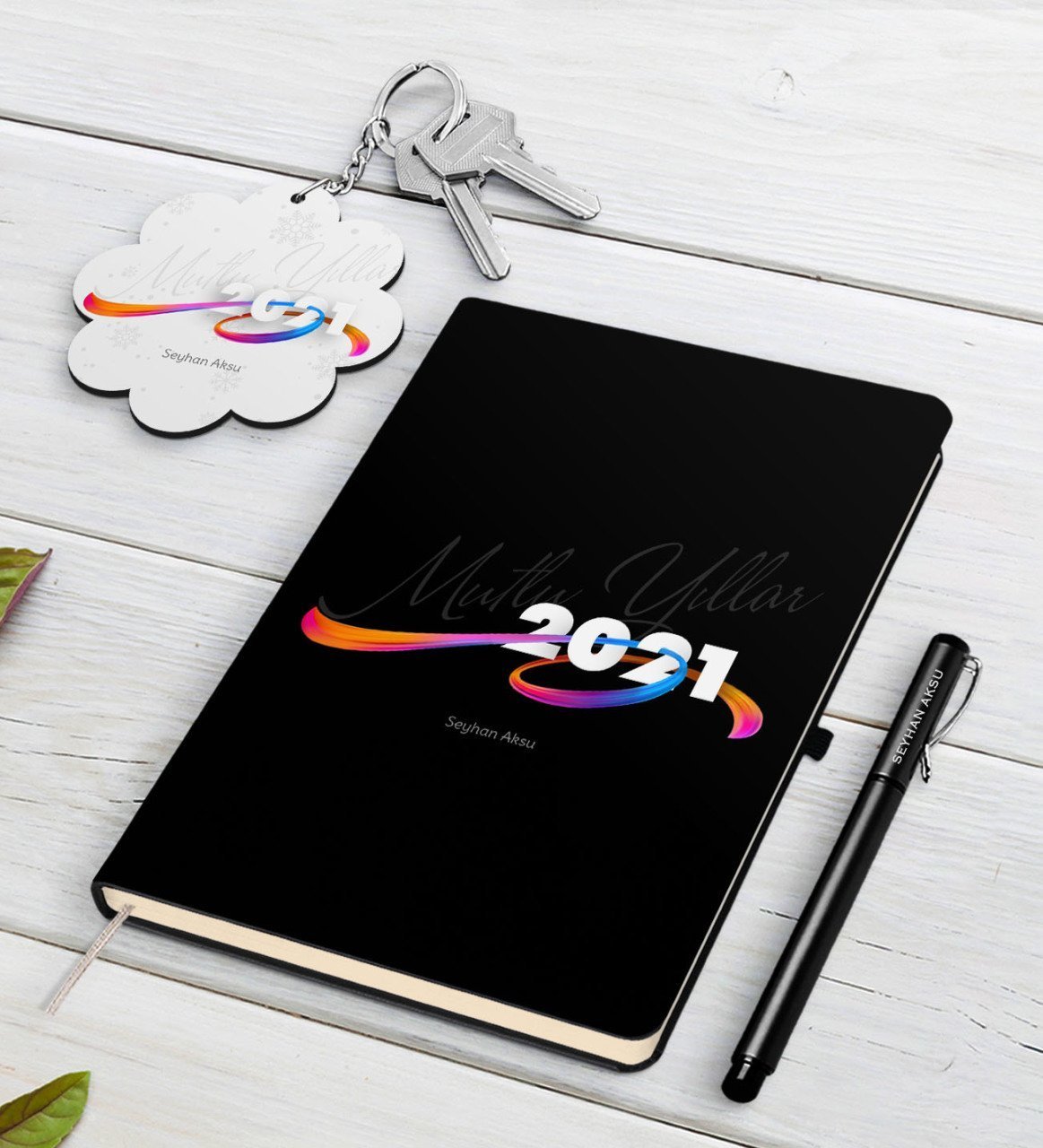 Kişiye Özel 2023 Mutlu Yıllar Siyah Defter Kalem ve Anahtarlık Hediye Seti-4