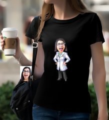 Kişiye Özel Bayan Doktor Karikatürlü Siyah T-Shirt-1
