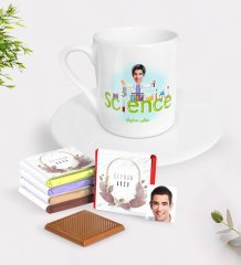 Kişiye Özel Erkek Fen Bilimleri Öğretmeni Karikatürlü Türk Kahvesi Fincanı ve Çikolata Hediye Seti