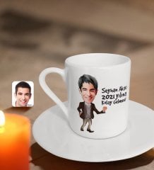 BK Gift Kişiye Özel Erkek İsimli 2023 Yılına Kolay Gelmedi Karikatürlü Türk Kahvesi Fincanı-2