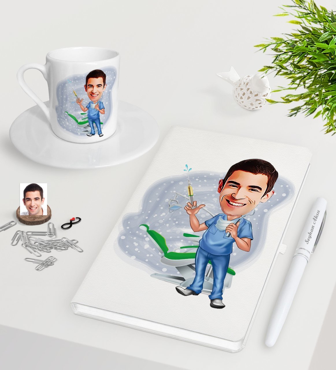 Kişiye Özel Erkek Diş Hekimi Karikatürlü Beyaz Defter Kalem Türk Kahvesi Fincanı Seti-4