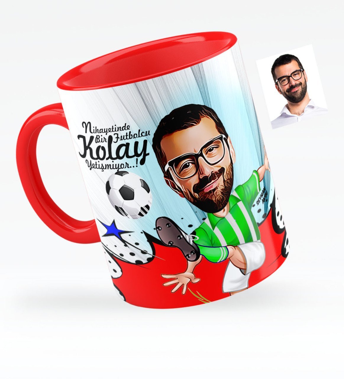 Kişiye Özel Bay Futbolcu Yeşil Beyaz Karikatürlü Kırmızı Kupa Bardak - 1