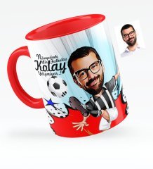 Kişiye Özel Bay Futbolcu Siyah Beyaz Karikatürlü Kırmızı Kupa Bardak - 1