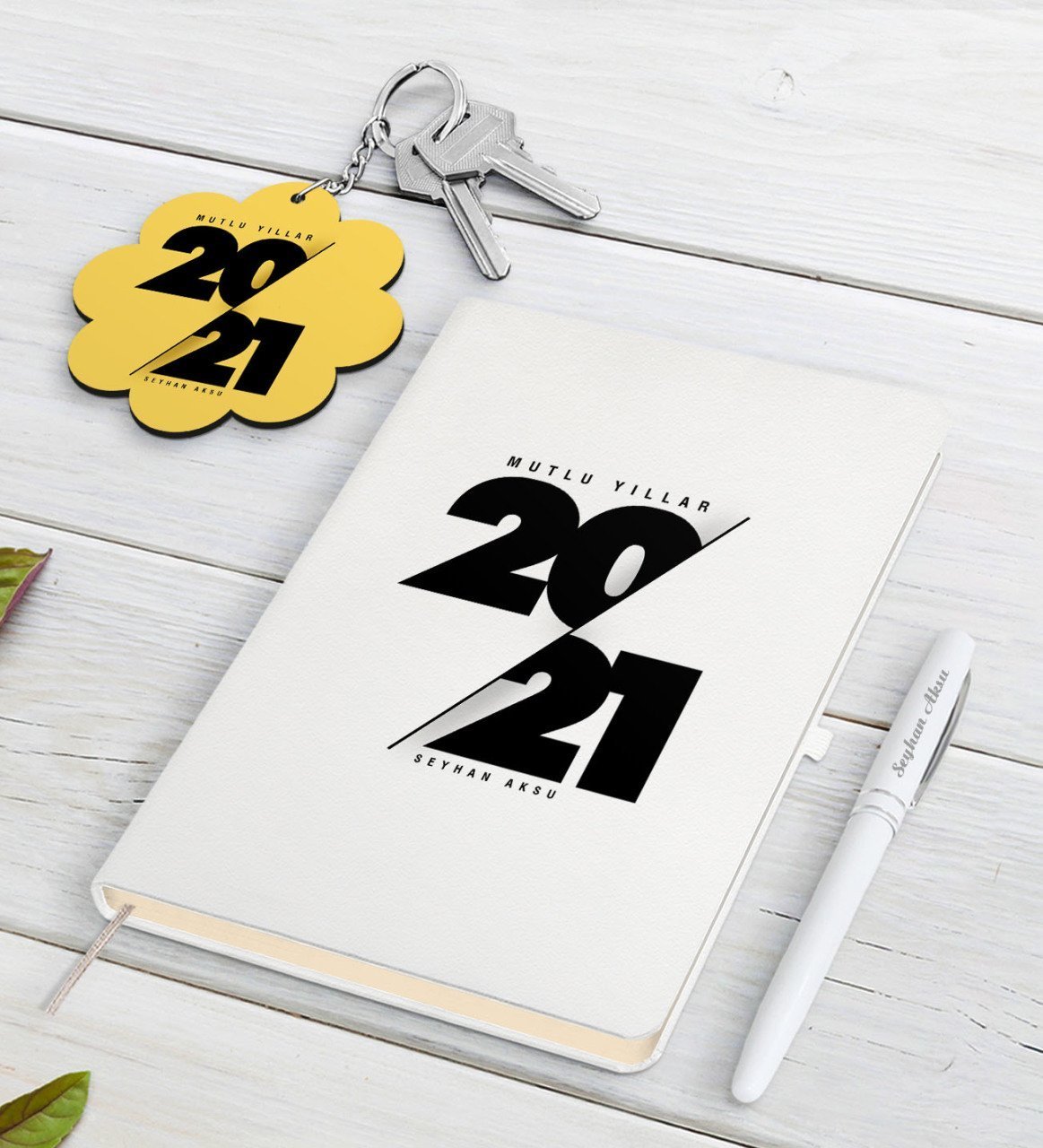 Kişiye Özel 2023 Mutlu Yıllar Beyaz Defter Kalem ve Anahtarlık Hediye Seti-9