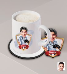 Kişiye Özel Erkek Fotoğrafçı Karikatürlü Beyaz Kupa ve Ahşap Bardak Altlığı Hediye Seti-1