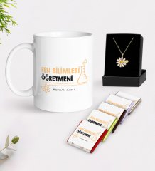 Kişiye Özel Fen Bilimleri Öğretmeni Beyaz Kupa Çikolata ve İsimli Papatya Kolye Hediye Seti-4