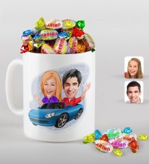 Kişiye Özel Sevgililer Karikatürlü Beyaz Kupa ve Haribo Şeker Hediye Seti-52