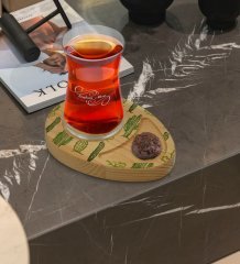 Kişiye Özel Kaktüs Tasarımlı Doğal Ahşap Tabaklı Heybeli Çay Bardağı Sunum Seti Model 2