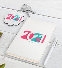 Kişiye Özel 2023 Mutlu Yıllar Beyaz Defter Kalem ve Anahtarlık Hediye Seti-6