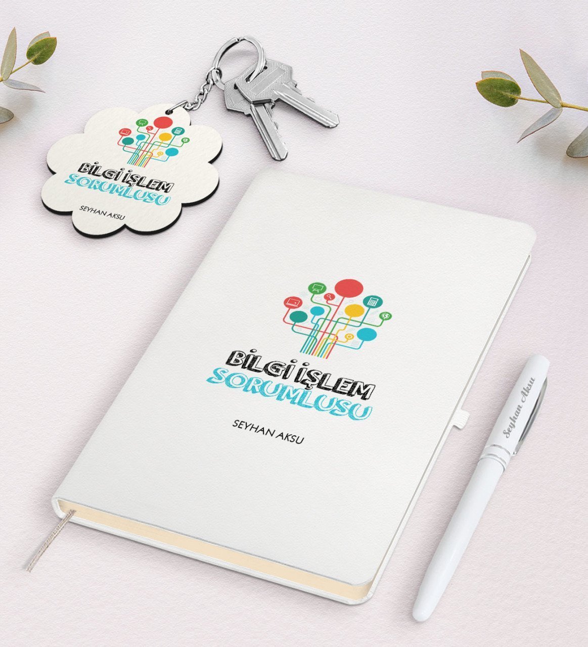 Kişiye Özel Bilgi İşlem Sorumlusu Beyaz Defter Kalem Ve Anahtarlık Hediye Seti
