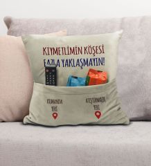 BK Gift Eğlenceli Tasarımlı Organizer Kumanda ve Atıştırmalık Cepli Krem Kırlent Yastık- 10, Ev Dekoru, Ev Hediyesi