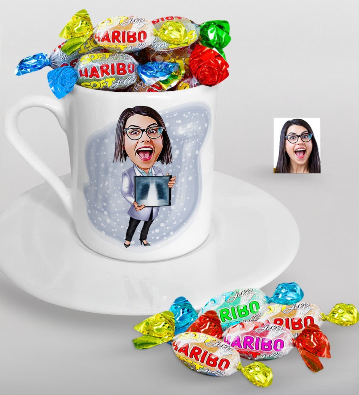 Kişiye Özel Bayan Radyolojist Karikatürlü Türk Kahvesi Fincanı ve Haribo Şeker Hediye Seti-1