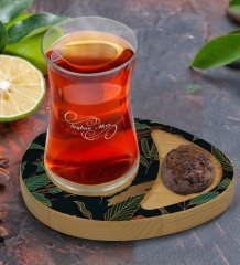 Kişiye Özel Çiçekler Tasarımlı Doğal Ahşap Tabaklı Heybeli Çay Bardağı Sunum Seti Model 2