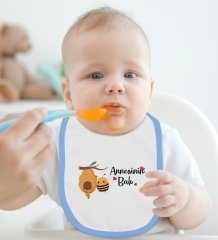 BK Kids Annesinin Balı Tasarımlı Mavi Bebek Mama Önlüğü