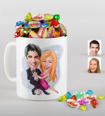 Kişiye Özel Sevgililer Karikatürlü Beyaz Kupa ve Haribo Şeker Hediye Seti-13