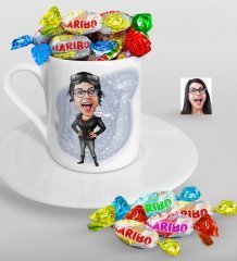Kişiye Özel Bayan Pilot Karikatürlü Türk Kahvesi Fincanı ve Haribo Şeker Hediye Seti