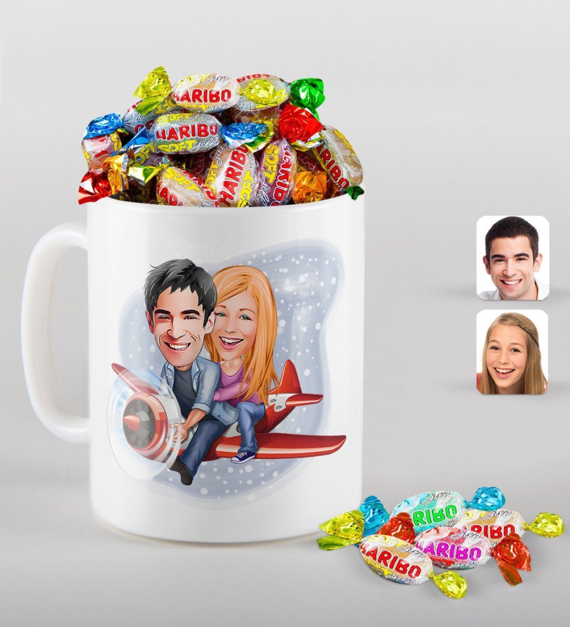 Kişiye Özel Sevgililer Karikatürlü Beyaz Kupa ve Haribo Şeker Hediye Seti-11