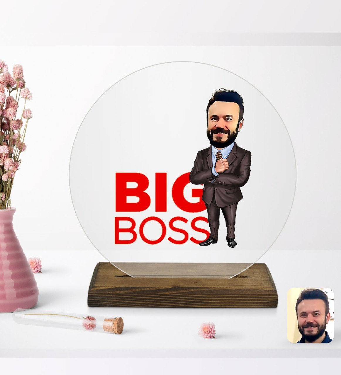 Kişiye Özel Erkek Big Boss Karikatürlü Yuvarlak Ahşap Standlı Biblo-2