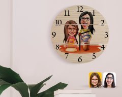 Kişiye Özel Anne Kız Karikatürlü Otantik Ahşap Palet Saat-2