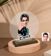 Kişiye Özel Matrix Neo Karikatürlü Yuvarlak Ahşap Standlı Biblo-1