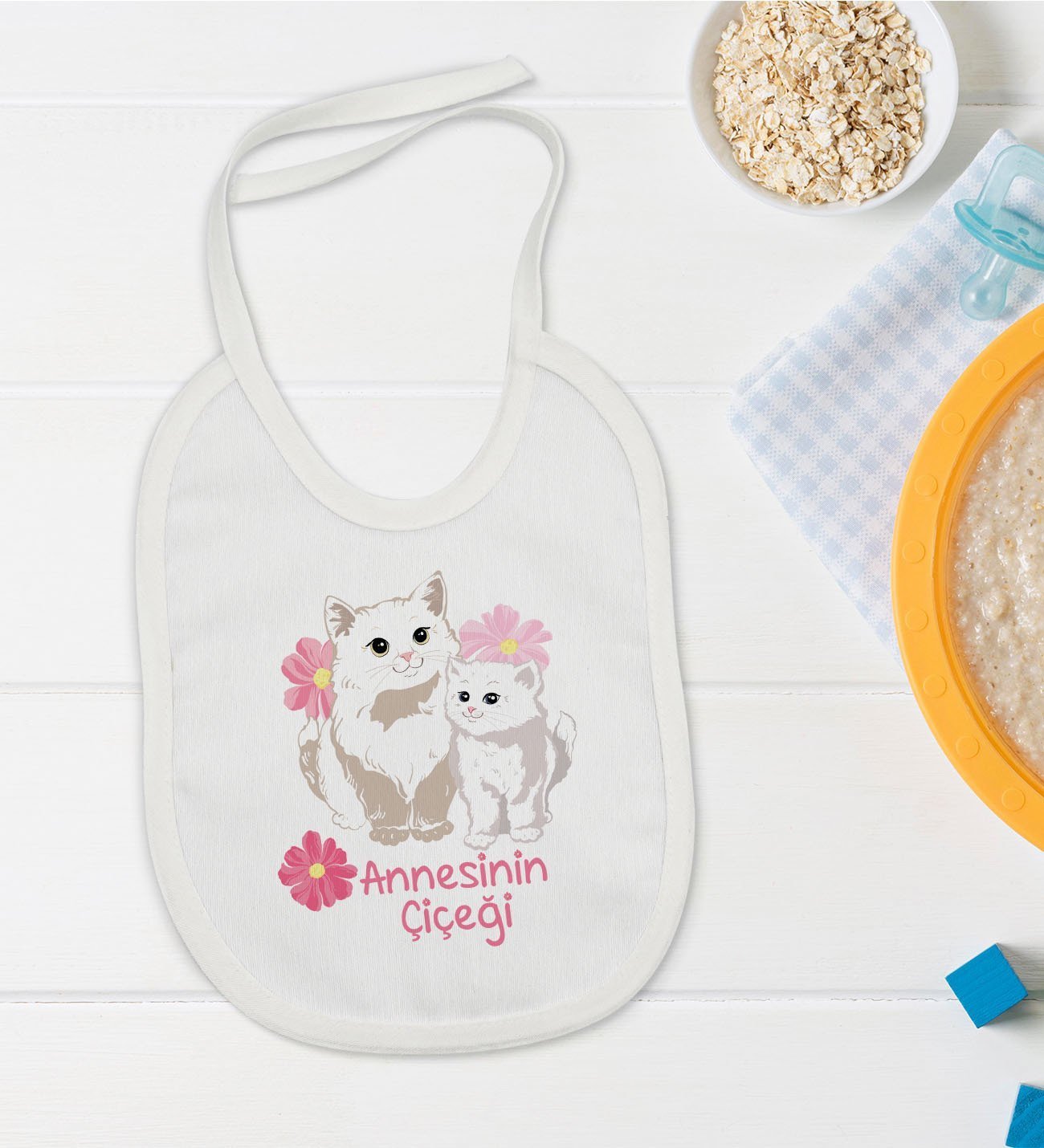 BK Kids Annesinin Çiçeği Tasarımlı Bebek Mama Önlüğü - Model 1