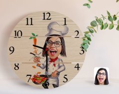 Kişiye Özel Kadın Chef Karikatürlü Otantik Ahşap Palet Saat-2