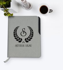 Kişiye Özel Çelenk Baş Harfli İsimli Gri Termo Deri Defter-1