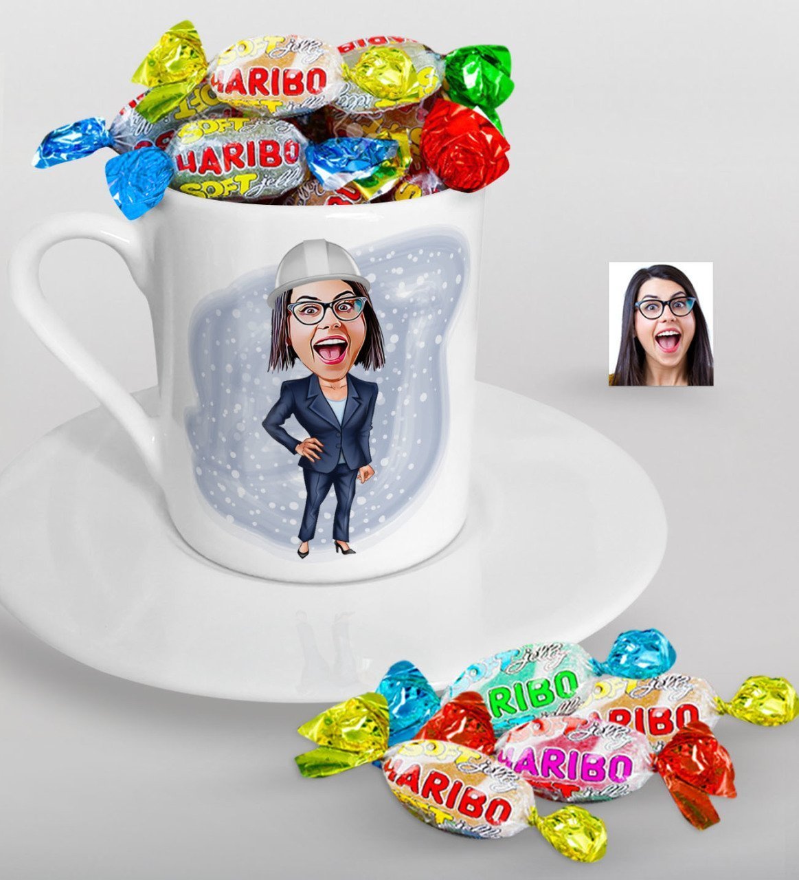 Kişiye Özel Bayan Mühendis Karikatürlü Türk Kahvesi Fincanı ve Haribo Şeker Hediye Seti