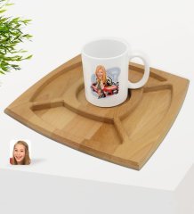 Kişiye Özel Kadın Patron Karikatürlü Beyaz Kupa ve Doğal Masif Ahşap 4 Bölmeli Sunum Tabağı Çerezlik Hediye Seti-2