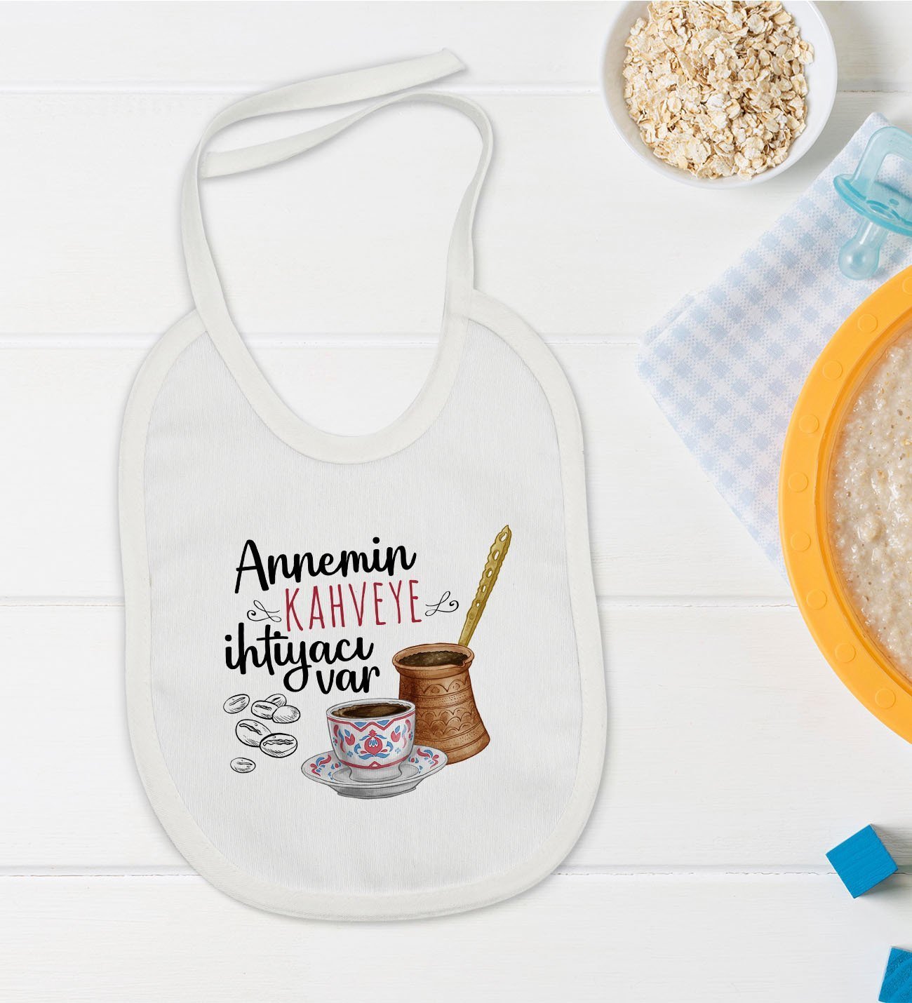 BK Kids Annemin Kahveye İhtiyacı Var Tasarımlı Bebek Mama Önlüğü - Model 1