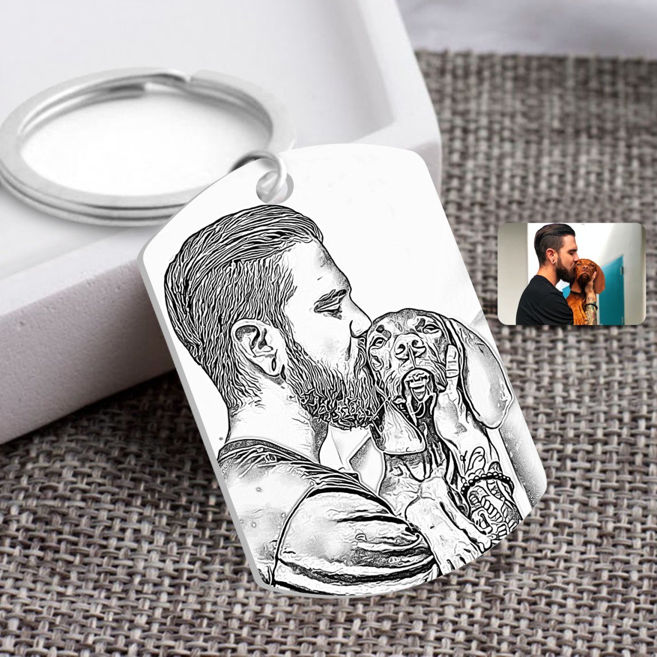 Kişiye Özel Tam Boy Karakalem Köpek ve Erkek Karikatürlü Pleksi Anahtarlık-1