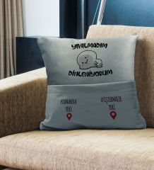 BK Gift Eğlenceli Tasarımlı Organizer Kumanda ve Atıştırmalık Cepli Gri Kırlent Yastık- 5, Ev Dekoru, Ev Hediyesi
