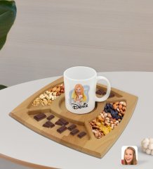 Kişiye Özel Kadın Mimar Karikatürlü Beyaz Kupa ve Doğal Masif Ahşap 4 Bölmeli Sunum Tabağı Çerezlik Hediye Seti-1