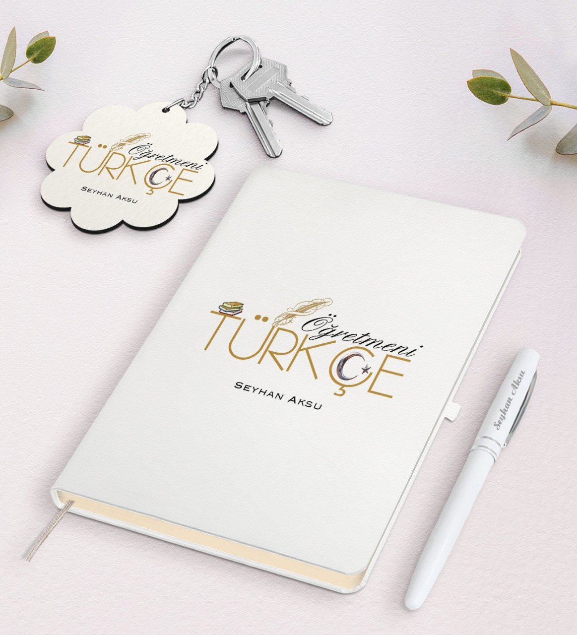 Kişiye Özel Türkçe Öğretmeni Beyaz Defter Kalem ve Anahtarlık Hediye Seti-1