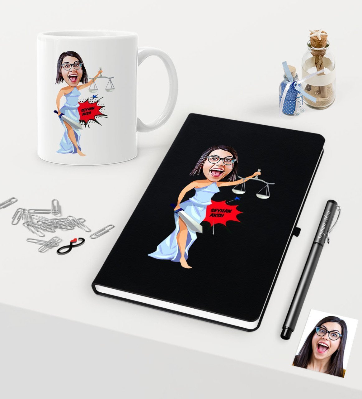 Kişiye Özel Bayan Avukat Karikatürlü Siyah Defter Kalem Kupa Seti - 1