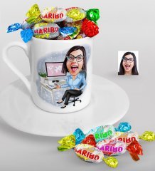 Kişiye Özel Bayan Genel Müdür Karikatürlü Türk Kahvesi Fincanı ve Haribo Şeker Hediye Seti-1