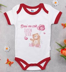 BK Kids Kişiye Özel Beni En Çok Dayım Sever Tasarımlı Kırmızı Bebek Body Zıbın-1
